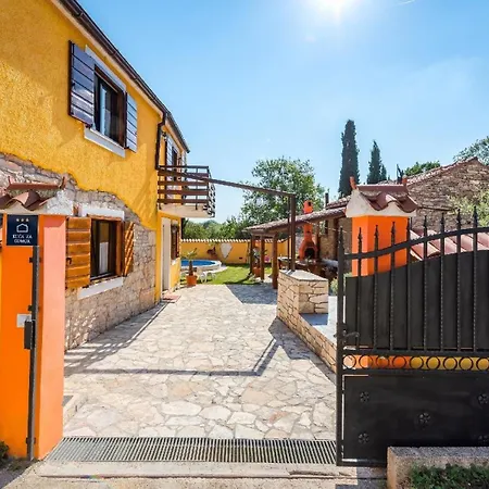 Holiday home Mit Privatpool Fuer 5 Personen Ca 60 Qm In Mali Vareski, Istrien Suedkueste Von Istrien Mali Vareski
