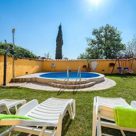 Holiday home Mit Privatpool Fuer 5 Personen Ca 60 Qm In Mali Vareski, Istrien Suedkueste Von Istrien
